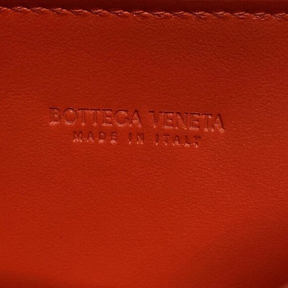 BOTTEGA VENETA Intrecciato - Red Leather Shoulder Bag 619-072925 - Picture 13 of 14